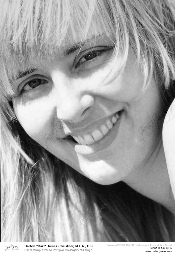 19960601 PORTRAIT 1lynn smile PHOTO