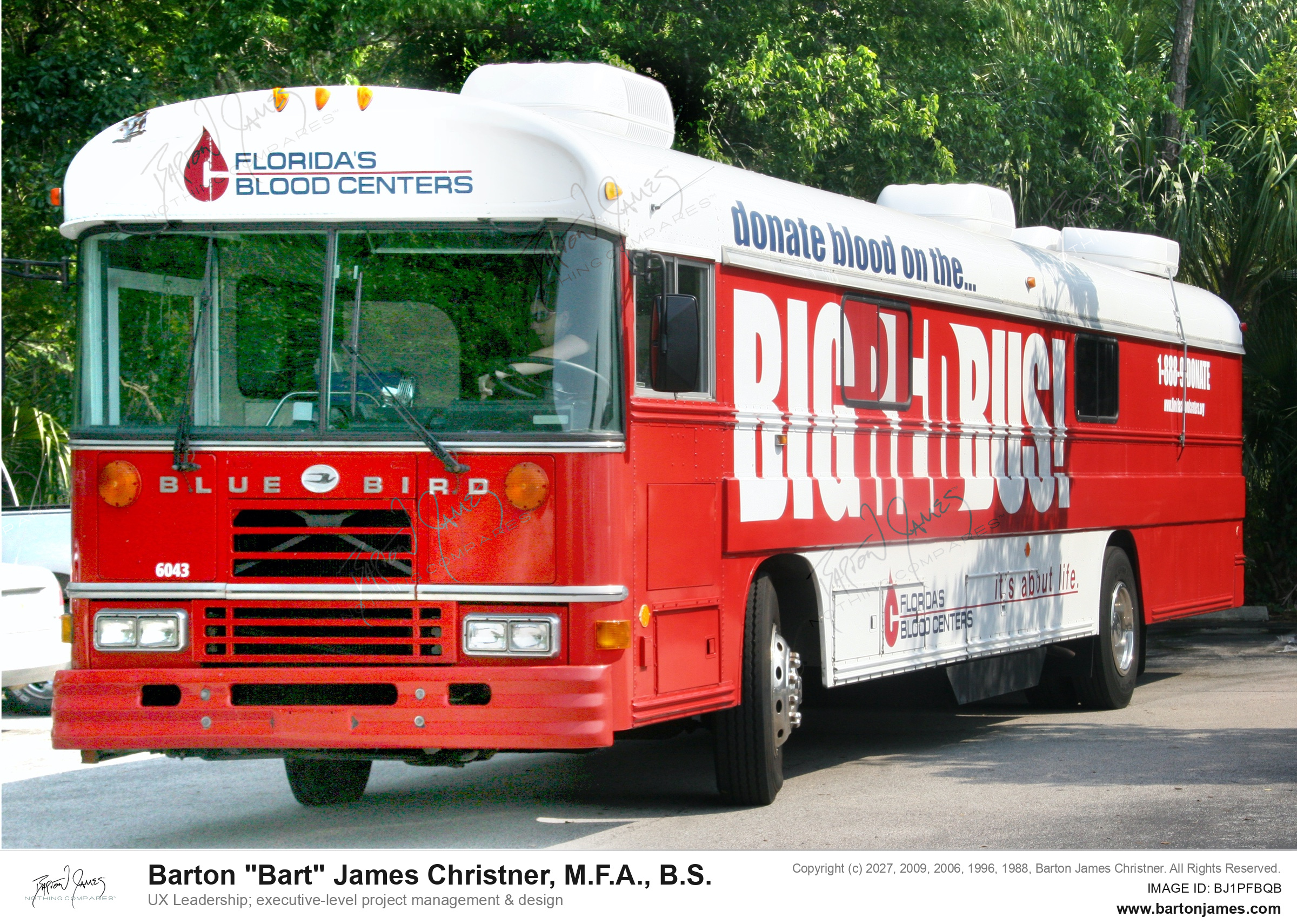 20120411 VEHICLE DS ATC Travel Bus Exterior Shot PHOTO